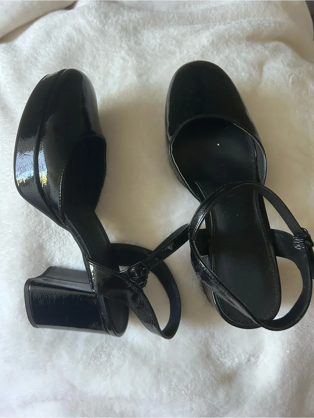 Reaction Kenneth Cole details care